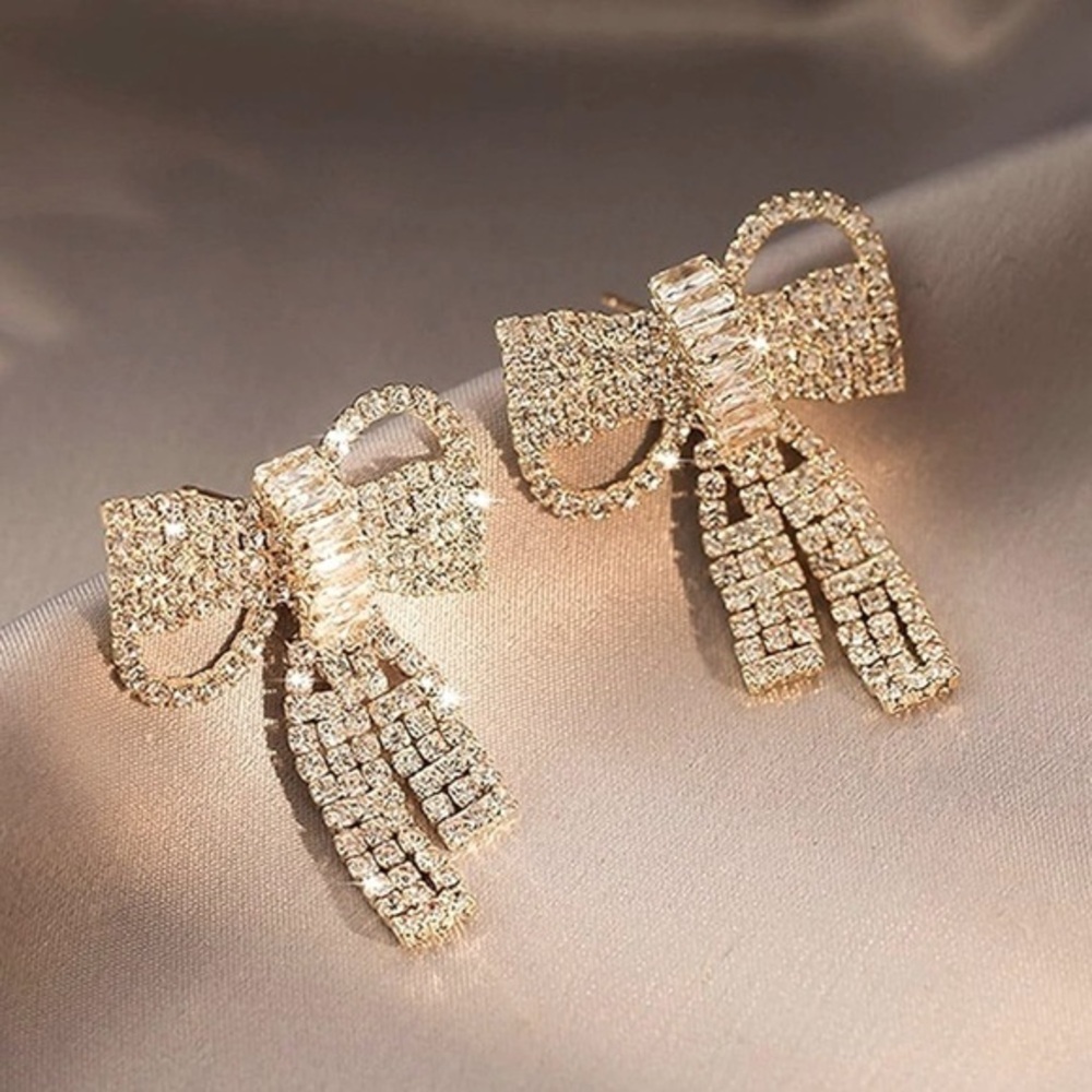 Xioose Gold Rhinestone Ribbon Bow Stud Fashion Ladies Earrings